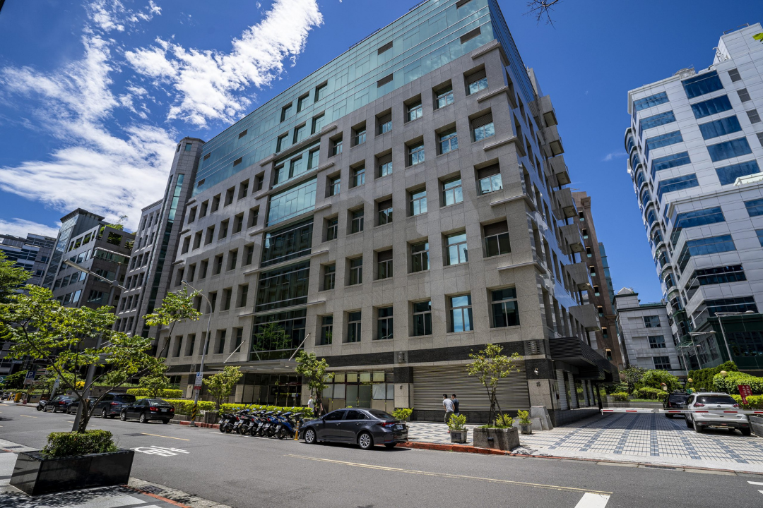 是方電訊 - 宏鼎大樓